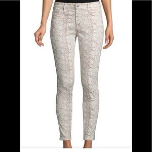 AG Adriano Goldschmied Prima Cream Pink Snakeskin Print Ankle Jeans 28R
